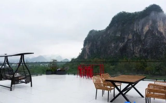 Floral Hotel·ZhenShanXiSu (Yangshuo Xingping Town 20 Yuan Banknote Background Scenic Area Store) – Outside – Guilin