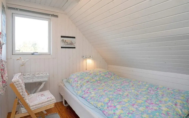 6 Person Holiday Home in Oksbol