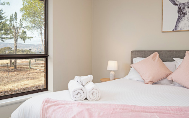 Villa Scalzi - 4-Bed Getaway