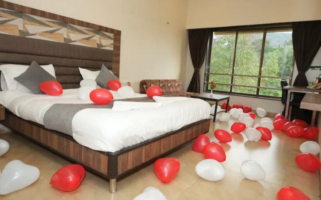 Hotel Lalit Inn By Royalstay