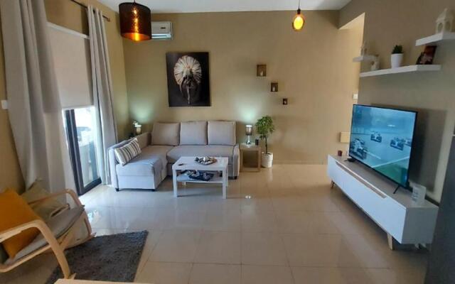 Paramount Gardens Resorts C202