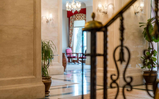 Sultanhan Hotel - Special Class