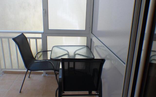 White Apartment 70m from the sea