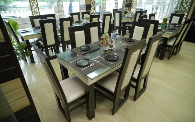 Comfort Stay - Near Lulu Mall