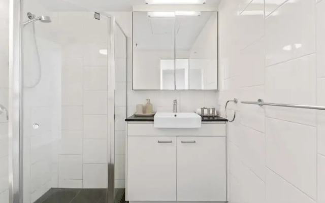 Kangaroo Point 2-bed Flat With Gym & Pool