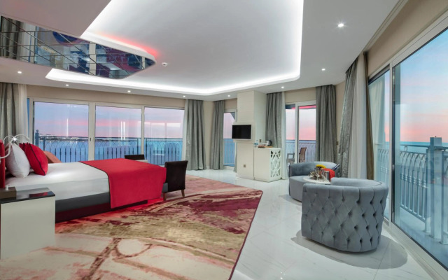 Granada Luxury Beach 