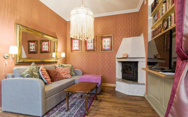 Old Town Charm Apartments