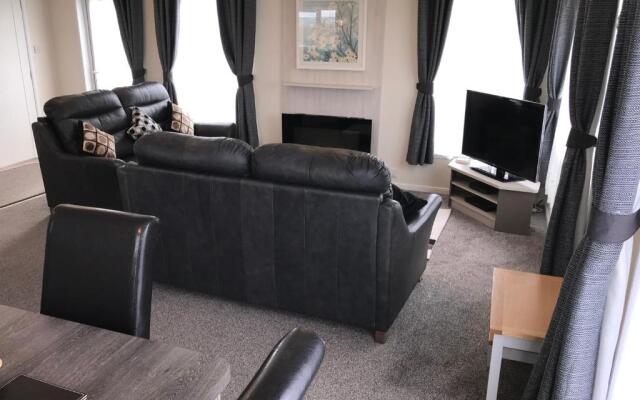2 Bedroom Luxury Lodge, OG30, Shanklin, Isle of Wight