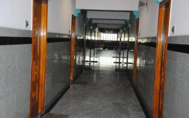 Sri Vijaya Residency A/C