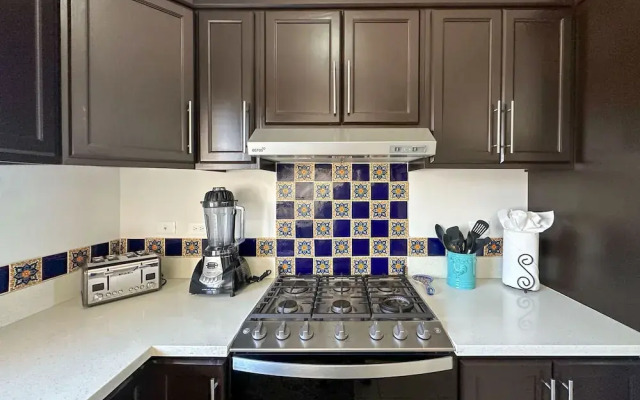 Modern 3BR Family Escape