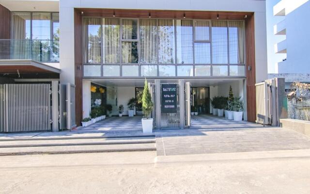 Saltstayz Select - Huda City Center