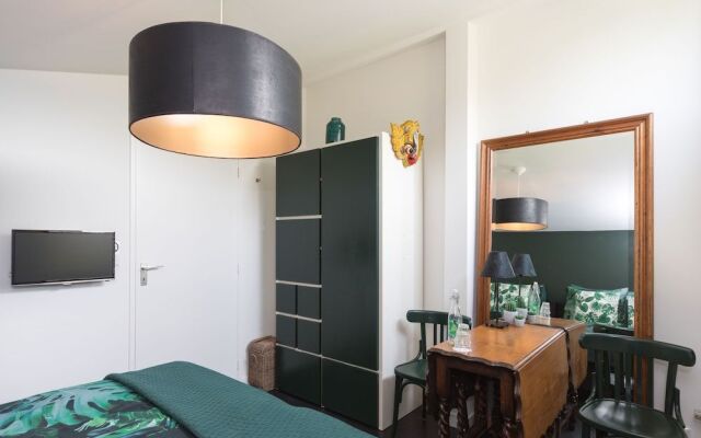 Lodewijck Slapen & Tafelen