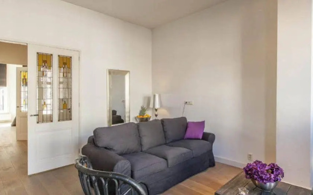 Tulip Apartment A