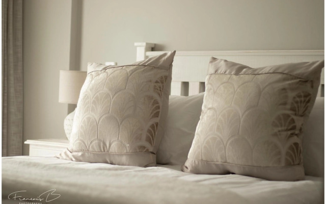 View @ The Bay Apartments