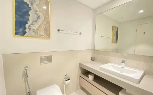 Lux BnB The Grand Creek Harbor Views
