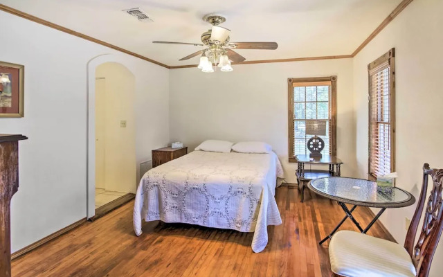 Countryside Cottage: 17 Mi to Downtown San Antonio
