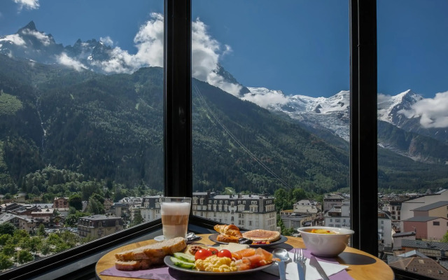 Alpina Eclectic Hotel