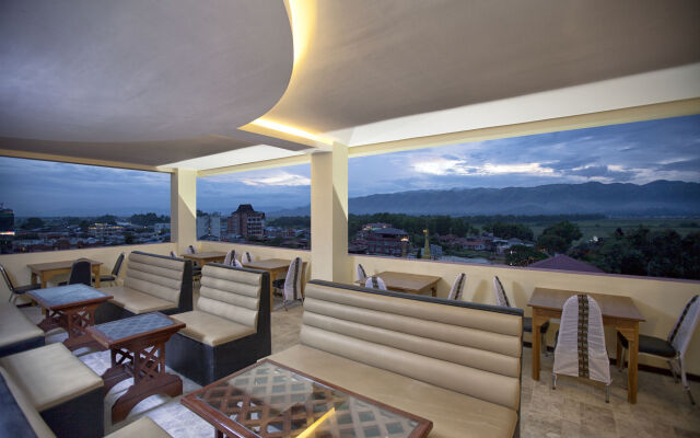 The Hotel Emperor Inle