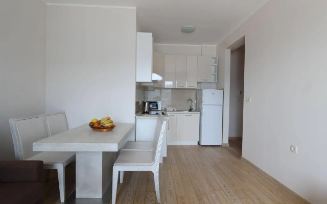 Apartments Aqua