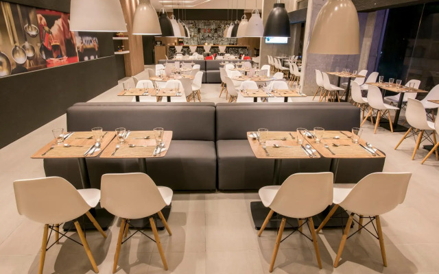ibis Cali Granada
