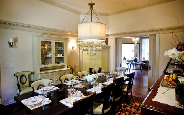 Stonehurst Place Bed & Breakfast