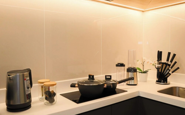 Cozy LakeSide apartments in Laguna