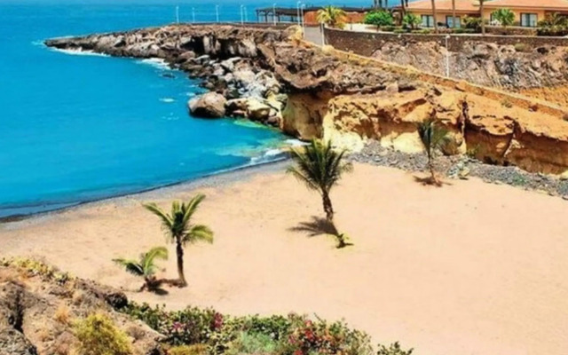 Premium villa in Adeje with private pool