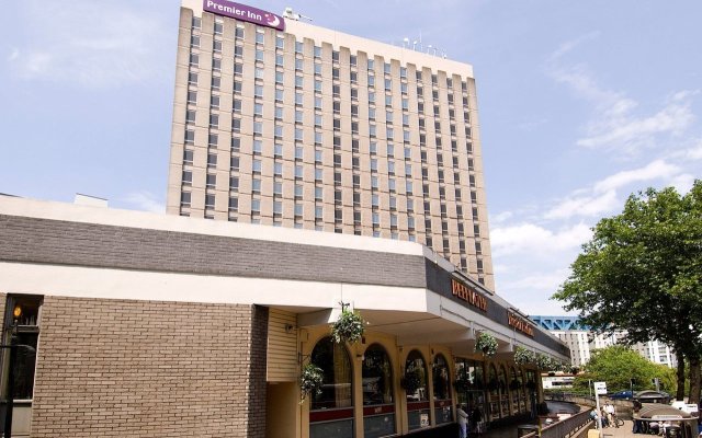 Premier Inn Bristol City Cen (Haymarket)