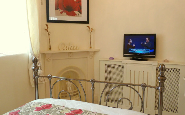 Hesketh Crescent 5 Star Apartment
