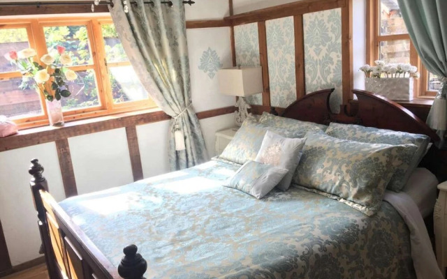 Dolweunydd Bed & Breakfast