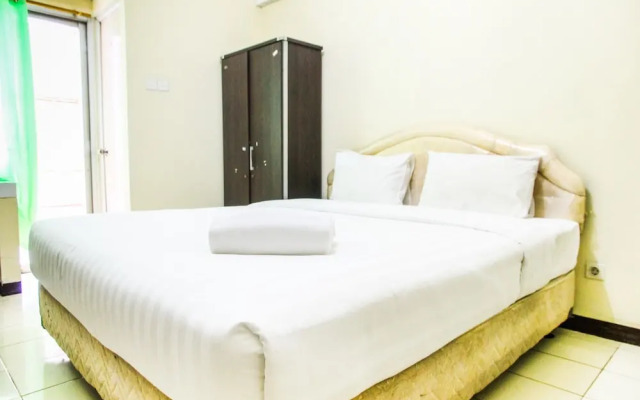 Simply Studio At Green Park View Apartment