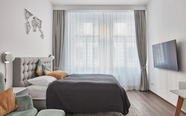 Modern Studio in New Town by Prague Days