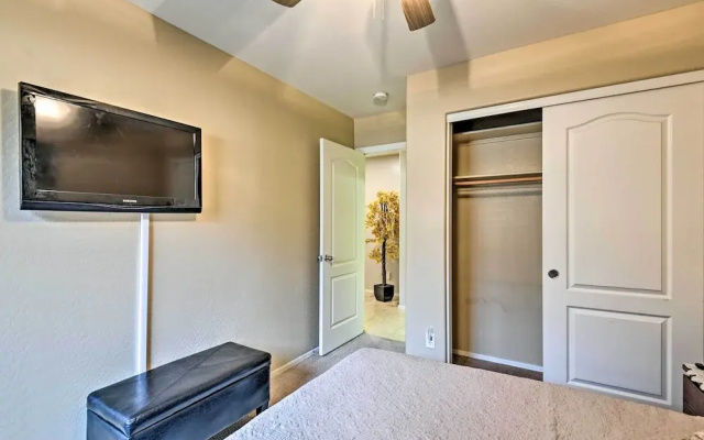 West Phoenix Home: Hike, Dine & Golf Nearby! - фото 3