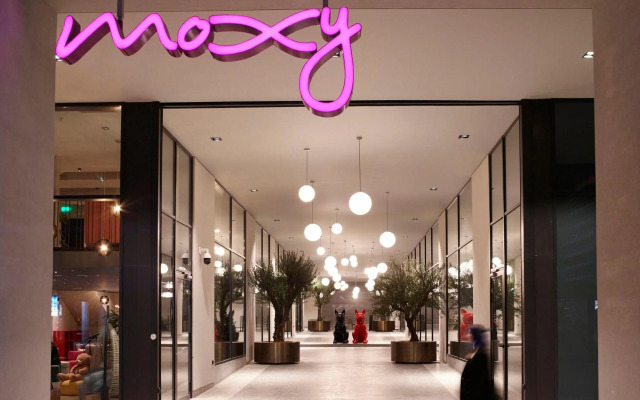 Moxy Athens City