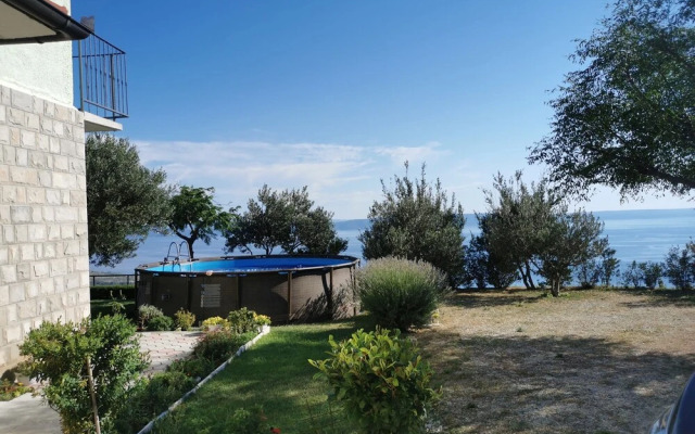 House Vesna