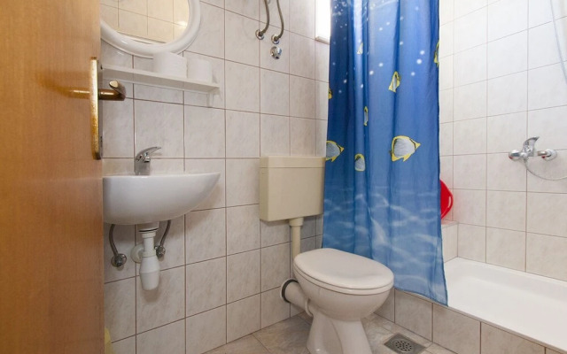 Zoran - 400 m From Beach - A1