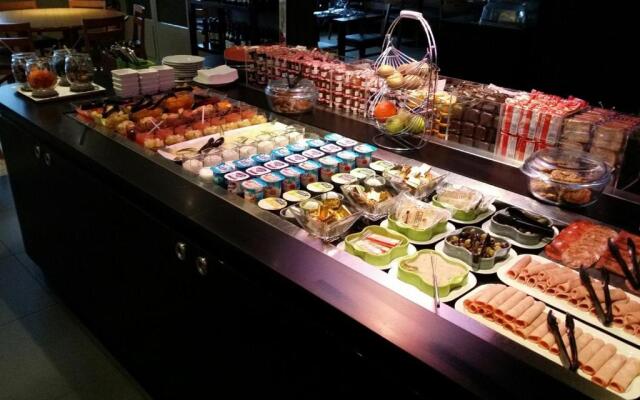 Campanile Le Mans Est