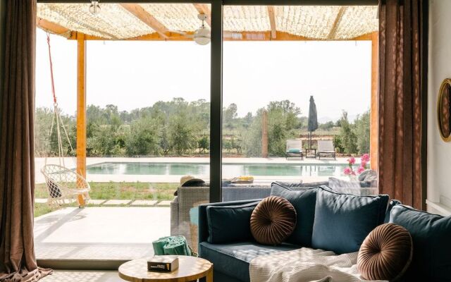 Irissa Suites