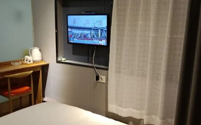 Kate Hotel (Guangzhou Dadao Yangxu Metro Station)