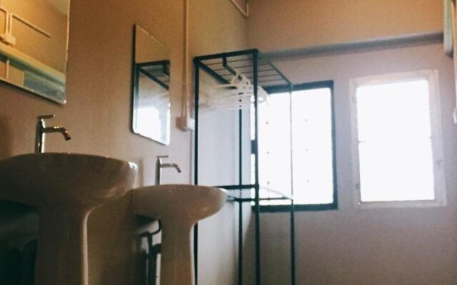 Checkin68 Chiangmai Hostel & Rooms