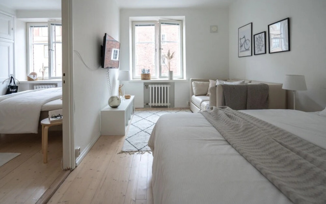 Roost Runeberginkatu