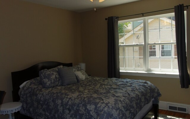 The Better Half Duplex on 7th