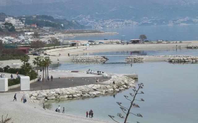 Trstenik Beach Apartments