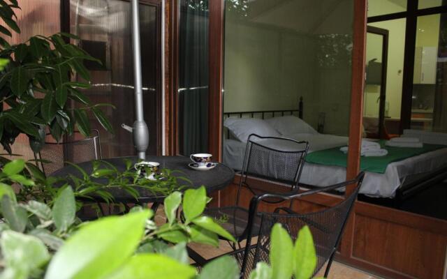 Green Terrace
