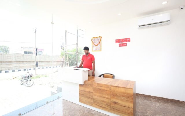 OYO 15486 Hotel New Diamond