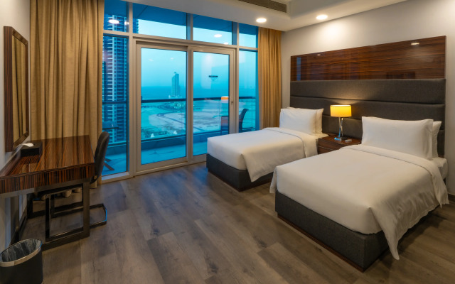 S Plaza Suites Hotel