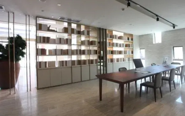 Ji Hotel (Shanghai Wild Animal Park)
