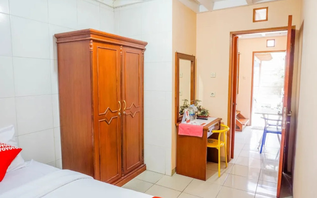 OYO 1488 Hotel Cemara Asri