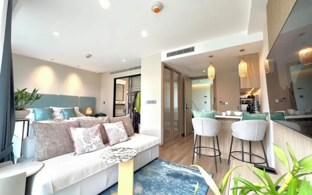 1BR 5Min Walk to BeachPool&Gym C243