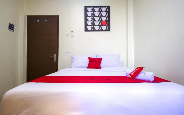 Wisma D'Boss by Reddoorz